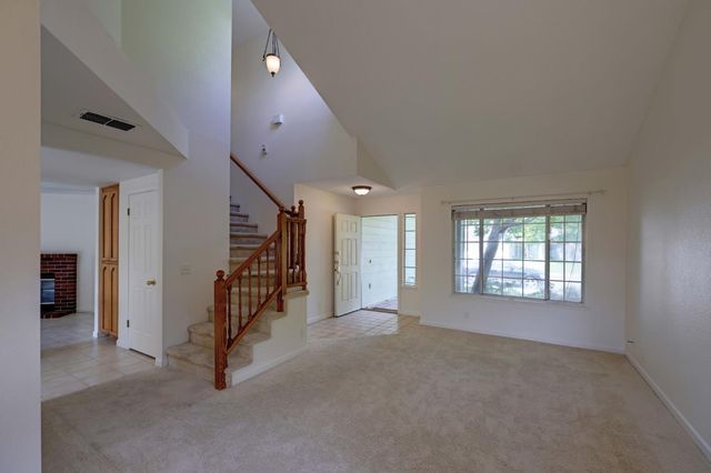 8314 Benjamin Dr, Antelope, CA 95843