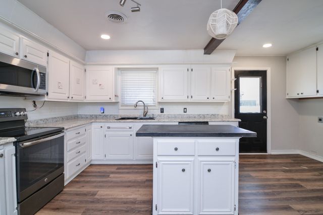 2511 FM 211, Wilson, TX 79381