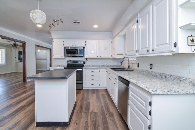 2511 FM 211, Wilson, TX 79381