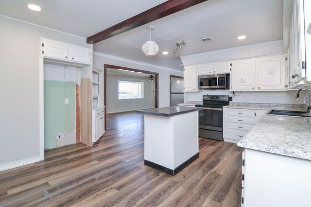 2511 FM 211, Wilson, TX 79381