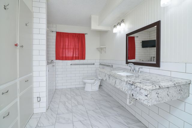 2511 FM 211, Wilson, TX 79381