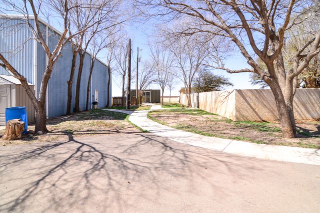 2511 FM 211, Wilson, TX 79381