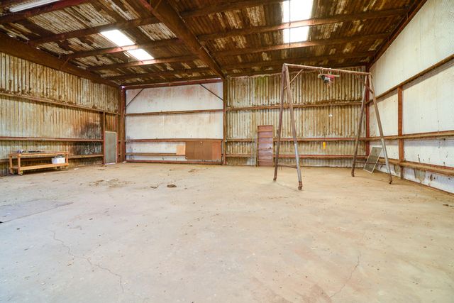 2511 FM 211, Wilson, TX 79381