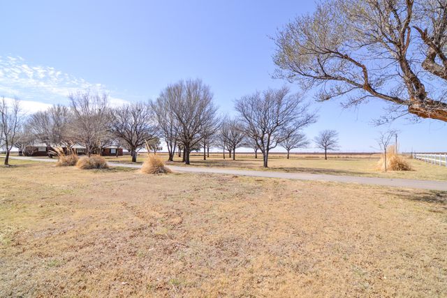 2511 FM 211, Wilson, TX 79381