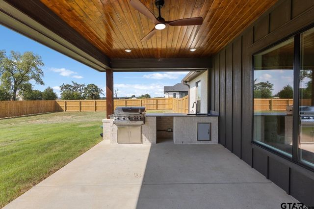 7715 Molina Drive, Tyler, TX 75704