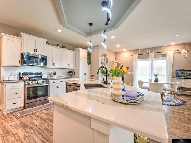 8636 N 169 Street, Bennington, NE 68007