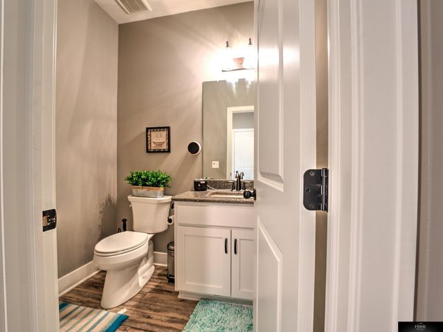 8636 N 169 Street, Bennington, NE 68007