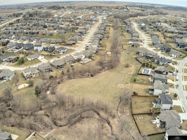 8636 N 169 Street, Bennington, NE 68007