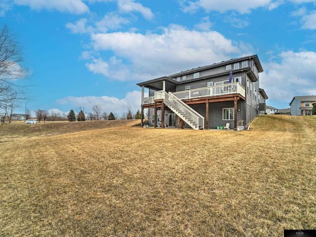 8636 N 169 Street, Bennington, NE 68007