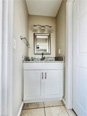 706 SE 13th CT # J, Cape Coral, FL 33990