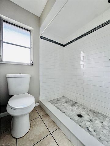 706 SE 13th CT # J, Cape Coral, FL 33990