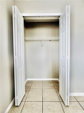 706 SE 13th CT # J, Cape Coral, FL 33990