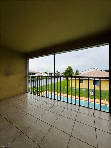 706 SE 13th CT # J, Cape Coral, FL 33990