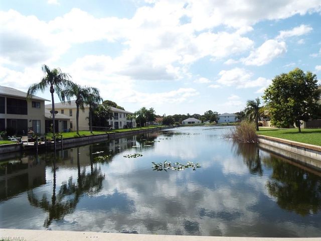 706 SE 13th CT # J, Cape Coral, FL 33990