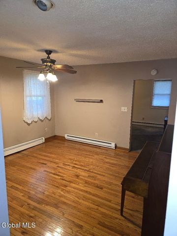 145 3rd Avenue, Rensselaer, NY 12144