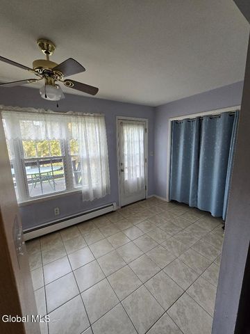 145 3rd Avenue, Rensselaer, NY 12144