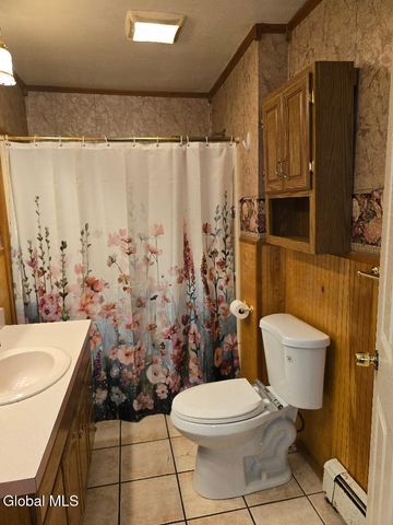 145 3rd Avenue, Rensselaer, NY 12144