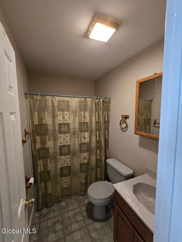 145 3rd Avenue, Rensselaer, NY 12144