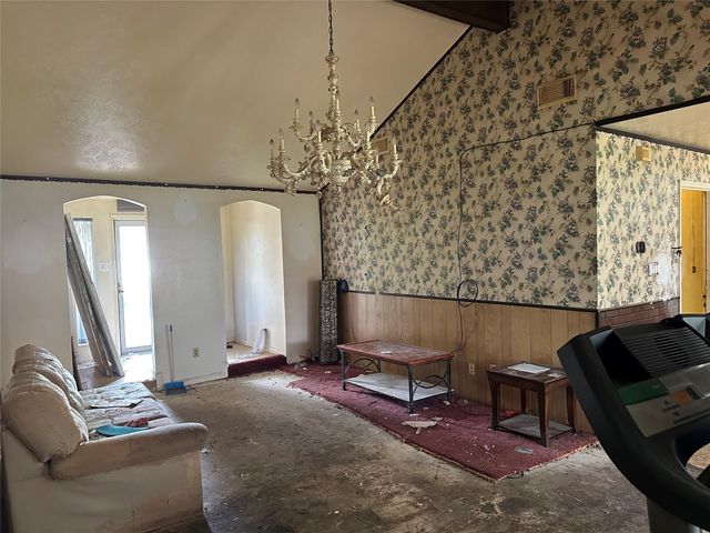 12815 Emporia Street, Houston, TX 77015