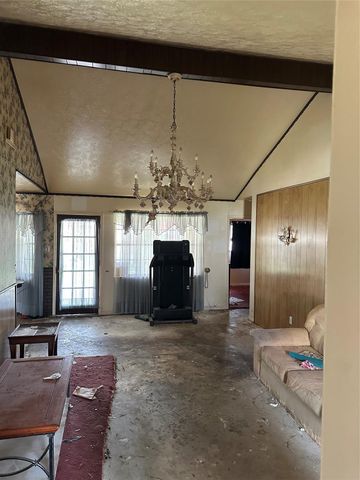 12815 Emporia Street, Houston, TX 77015