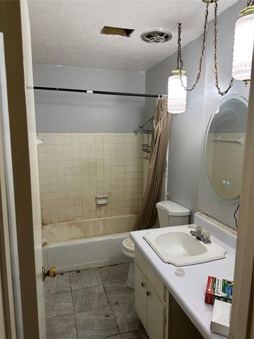 12815 Emporia Street, Houston, TX 77015