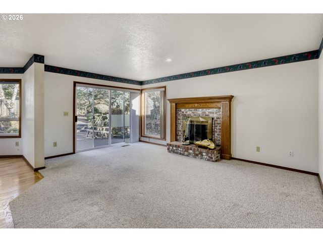 16395 Sw SUMAC St, Beaverton, OR 97007