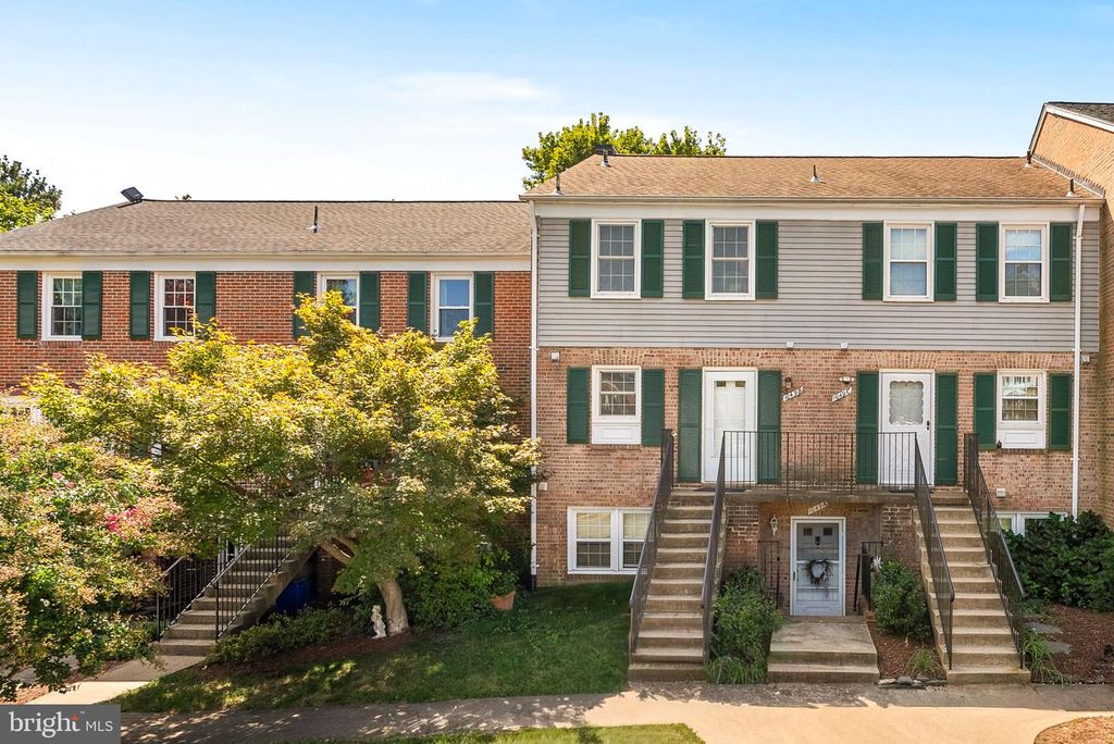 1049-B BRIXTON CT #B, Sterling, VA 20164