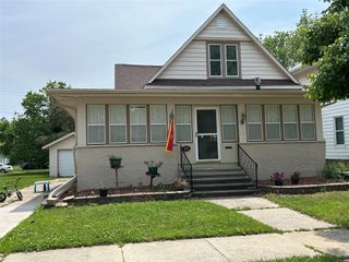 1819 Otley Avenue, Perry, IA 50220