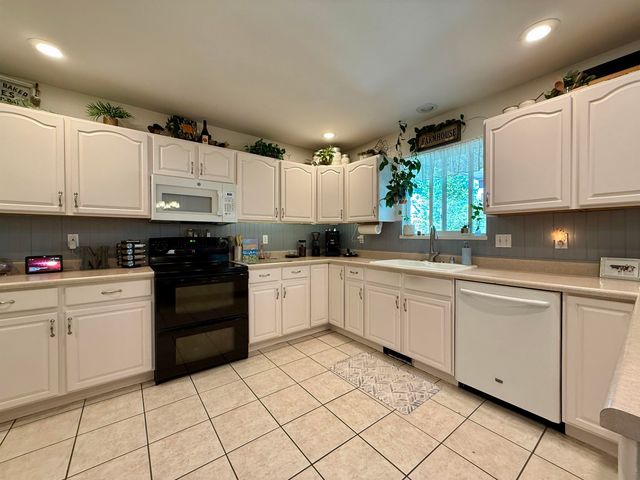 733 Monument View Drive, Grand Junction, CO 81505