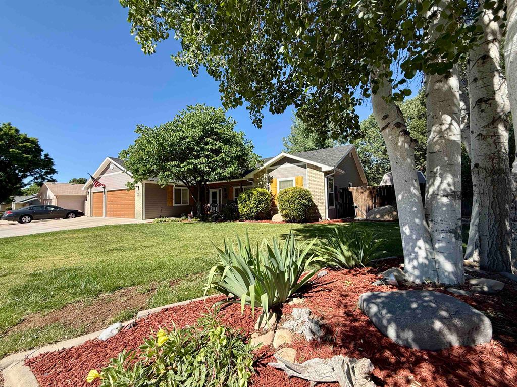 733 Monument View Drive, Grand Junction, CO 81505