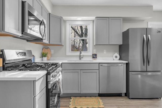 6395 Valleyview Avenue, Portage, IN 46368