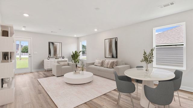 106 Aubrey Avenue, Headland, AL 36345