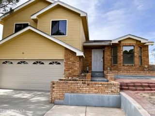 3735 Jade Avenue, Las Cruces, NM 88012