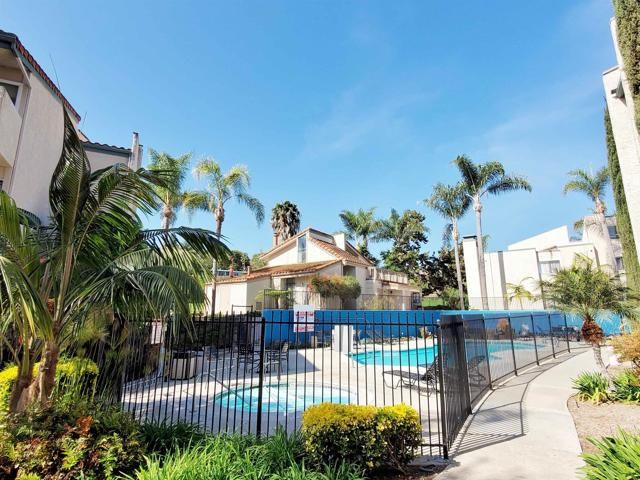 2625 Pirineos Way 329, Carlsbad, CA 92009