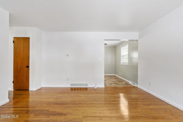 22 Hanifin Avenue, Colonie, NY 12205