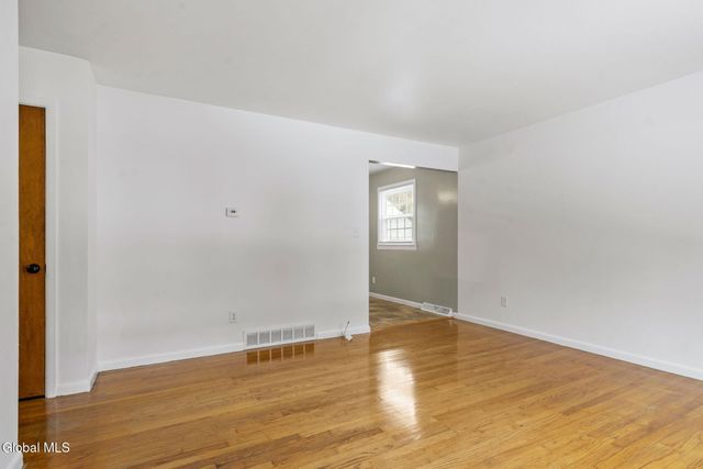 22 Hanifin Avenue, Colonie, NY 12205