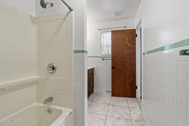 22 Hanifin Avenue, Colonie, NY 12205