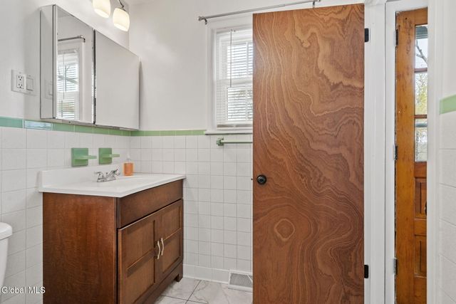 22 Hanifin Avenue, Colonie, NY 12205