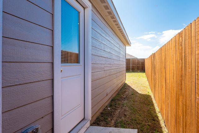 5970 WEDGEMERE Drive, Princeton, TX 75407