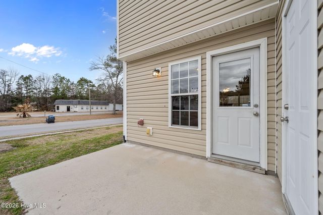 100 Cornerstone Place, Jacksonville, NC 28546