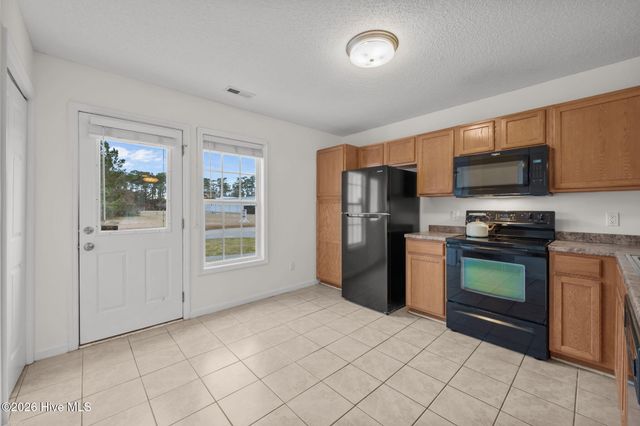 100 Cornerstone Place, Jacksonville, NC 28546