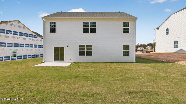190 Charlies Bend Way, Spring Lake, NC 28390