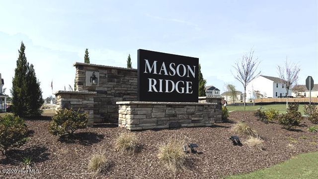 190 Charlies Bend Way, Spring Lake, NC 28390