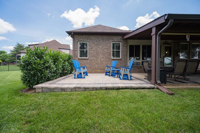 911 Wellspring Ct, Murfreesboro, TN 37130