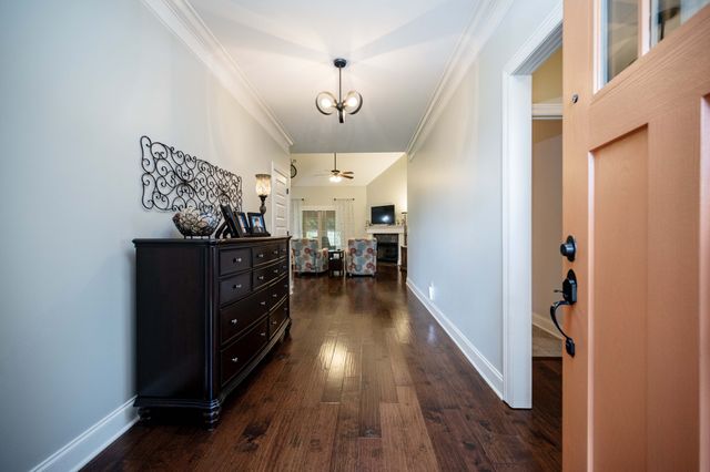 911 Wellspring Ct, Murfreesboro, TN 37130