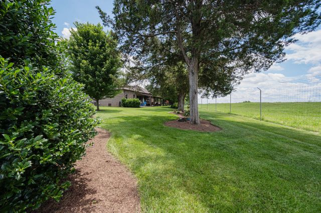 911 Wellspring Ct, Murfreesboro, TN 37130