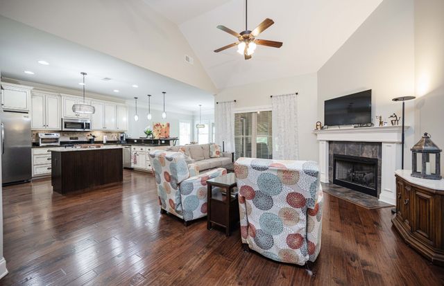 911 Wellspring Ct, Murfreesboro, TN 37130