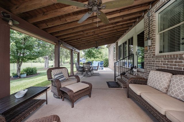 911 Wellspring Ct, Murfreesboro, TN 37130