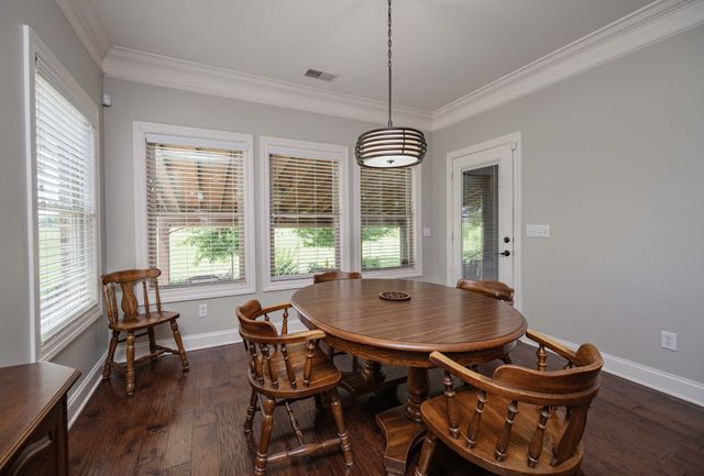 911 Wellspring Ct, Murfreesboro, TN 37130