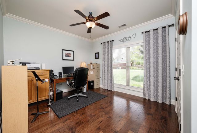 911 Wellspring Ct, Murfreesboro, TN 37130